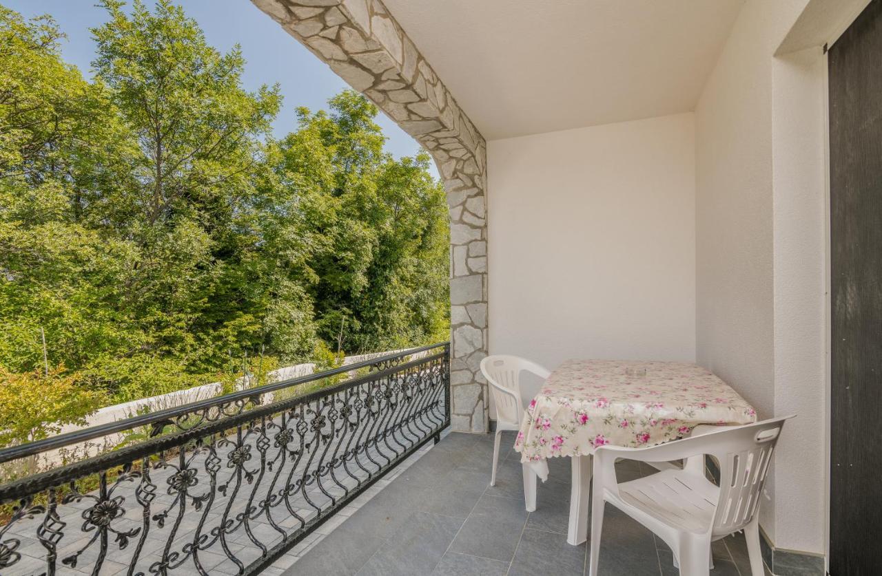Apartment Diva Sveti Vid-Miholjice Exterior photo